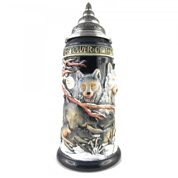 Wolf power of the Pack stein in black